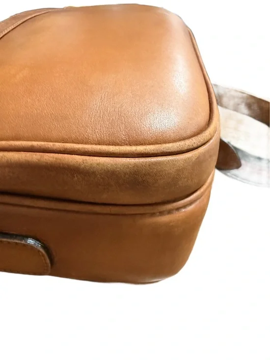 Gucci Leather Crossbody Bag with Sherry Web and Leather Strap - Picture 9 of 16